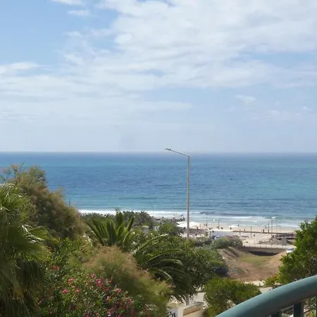 Vila Girassol With Sea View Porto De Mos 빌라